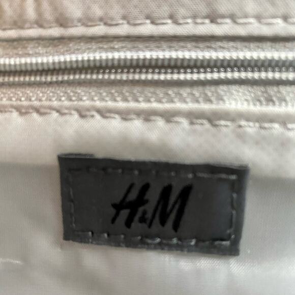 H&M Purse Clutch Snake Print Silver Grey - Picture 7 of 7